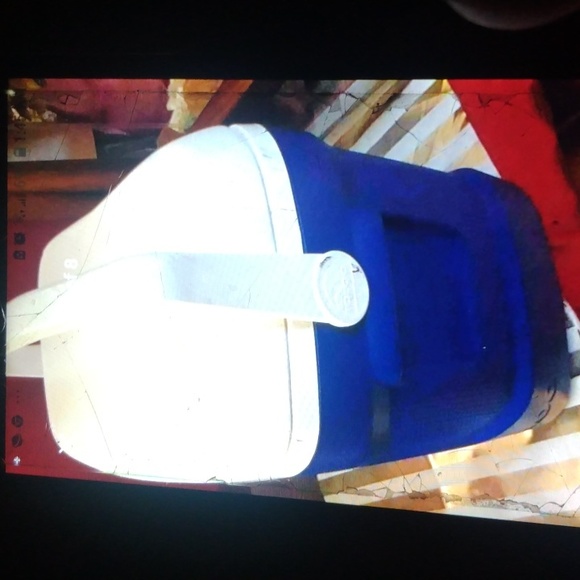 Igloo cooler - Picture 6 of 8